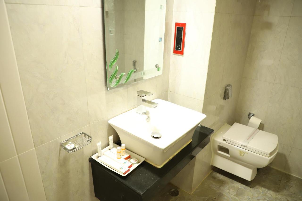 Republic Hotel Πάτνα Εξωτερικό φωτογραφία