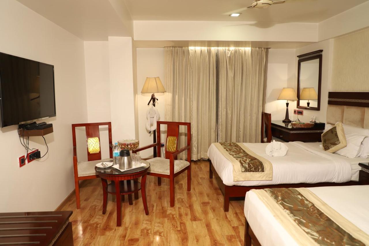 Republic Hotel Πάτνα Εξωτερικό φωτογραφία