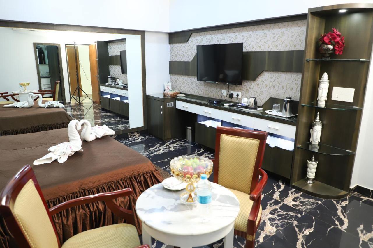 Republic Hotel Πάτνα Εξωτερικό φωτογραφία