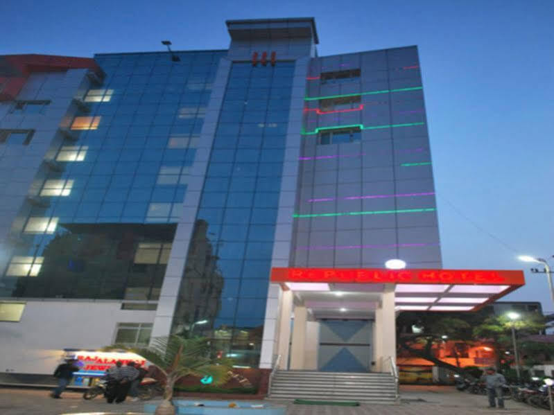 Republic Hotel Πάτνα Εξωτερικό φωτογραφία